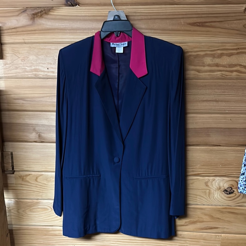 Michael Taylor Women's Blue and Pink Blazer & Shorts Timeless Tailored Suit S